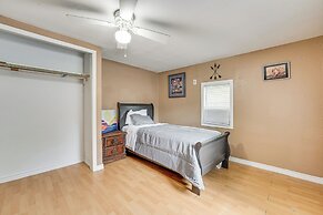 Fire Pit & Grill: Victoria Home Near Downtown