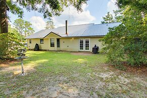 Pet-friendly Daleville Home: 3 Mi to Fort Novosel!