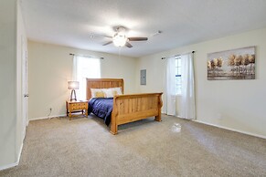 Pet-friendly Daleville Home: 3 Mi to Fort Novosel!