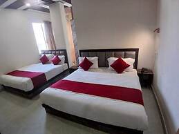 Sunroof Hotel & Rooftop Kitchen