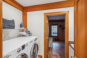 Tigertown Lodge 4 Bedroom Home