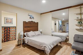 Gallery House Studio