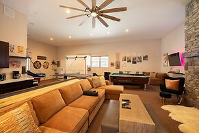 37 - Foxy Farm Ranch 4 Bedroom Home