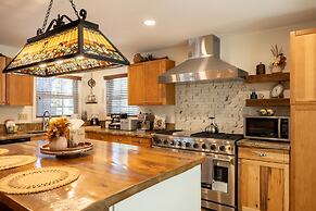 37 - Foxy Farm Ranch 4 Bedroom Home