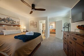 37 - Foxy Farm Ranch 4 Bedroom Home