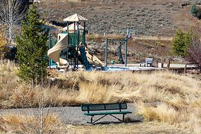 Scenic Perch 2 Bedroom Home