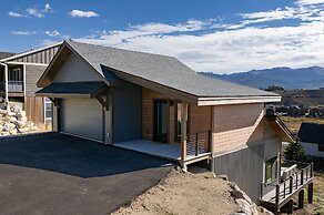 Scenic Perch 2 Bedroom Home