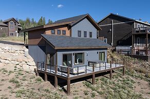 Scenic Perch 2 Bedroom Home