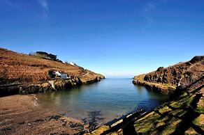 Port Gaverne Hotel