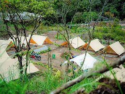 Penginapan Alam DGlorious CraterKamojang