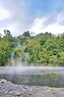 Penginapan Alam DGlorious CraterKamojang