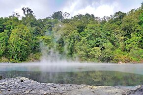 Penginapan Alam DGlorious CraterKamojang