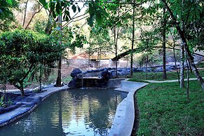 Penginapan Alam DGlorious CraterKamojang