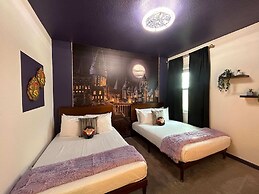 Luxury Home - ALL the Extras - Sleeps 39