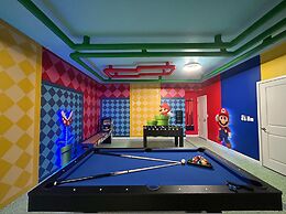 Luxury Home - ALL the Extras - Sleeps 39