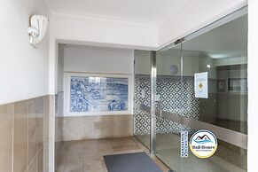 BnB Homes Elegant Apartment 50 m Walk From Beach