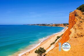 BnB Homes Elegant Apartment 50 m Walk From Beach