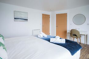 Skyline Duplex Penthouse - Llanelli
