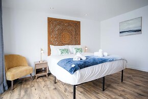 Skyline Duplex Penthouse - Llanelli