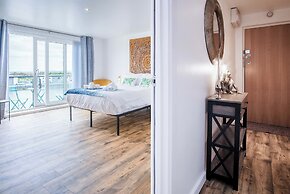 Skyline Duplex Penthouse - Llanelli