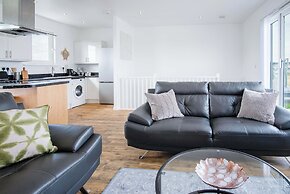 Skyline Duplex Penthouse - Llanelli