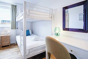 Skyline Duplex Penthouse - Llanelli