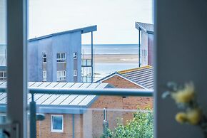 Skyline Duplex Penthouse - Llanelli