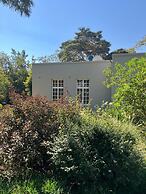 Chic Studio Nestled in Lovely Garden and Pool-2254