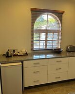 Modern Studio set an Expansive Garden - 2253