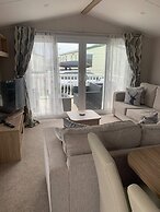 Tranquil Seaside Caravan Retreat in Eyemouth