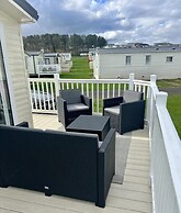 Tranquil Seaside Caravan Retreat in Eyemouth