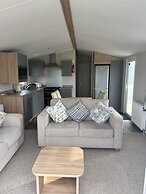 Tranquil Seaside Caravan Retreat in Eyemouth