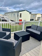 Tranquil Seaside Caravan Retreat in Eyemouth