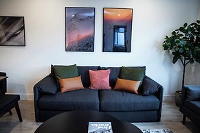 Cedar and Loam by Revelstoke Vacations