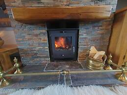 Cozy Blackpool Retreat With 3 Bedrooms