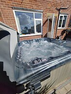 Cozy Blackpool Retreat With 3 Bedrooms