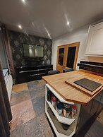 Cozy Blackpool Retreat With 3 Bedrooms