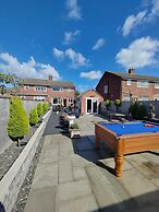 Cozy Blackpool Retreat With 3 Bedrooms