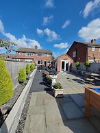 Cozy Blackpool Retreat With 3 Bedrooms