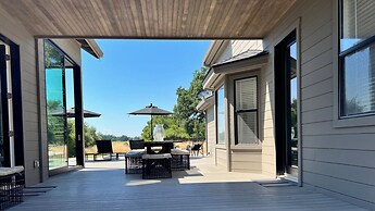 Modern Sonoma Home w Private Pool - Valley Vineyards