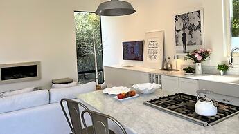 Modern Sonoma Home w Private Pool - Valley Vineyards