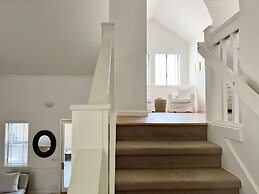 Modern Sonoma Home w Private Pool - Valley Vineyards