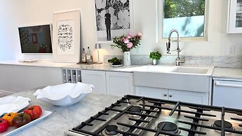 Modern Sonoma Home w Private Pool - Valley Vineyards