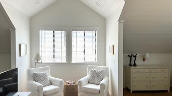 Modern Sonoma Home w Private Pool - Valley Vineyards