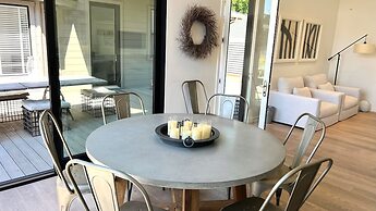 Modern Sonoma Home w Private Pool - Valley Vineyards