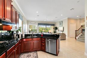 Serene Golf-front Oasis Villa in Reunion Resort