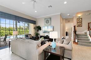 Serene Golf-front Oasis Villa in Reunion Resort