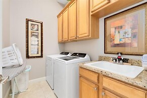 Serene Golf-front Oasis Villa in Reunion Resort