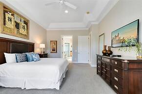 Serene Golf-front Oasis Villa in Reunion Resort