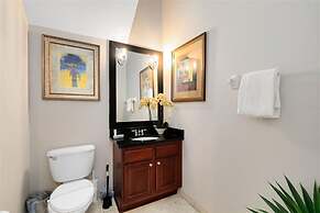 Serene Golf-front Oasis Villa in Reunion Resort